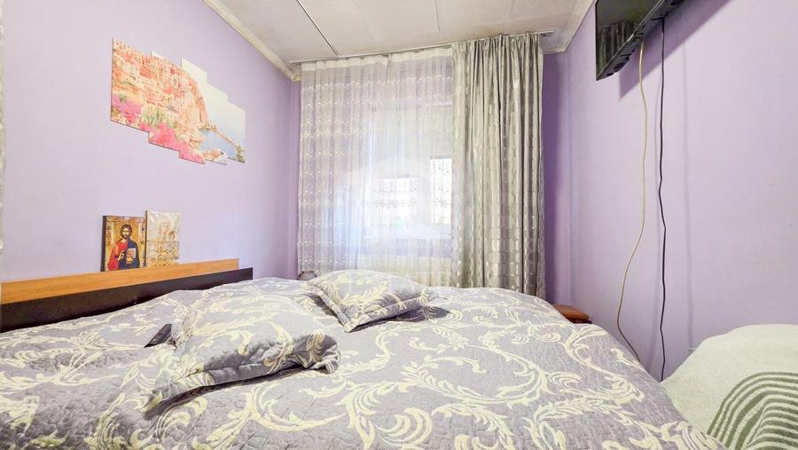 Casă individuală cu 3 camere cu Canalizare în Apusului