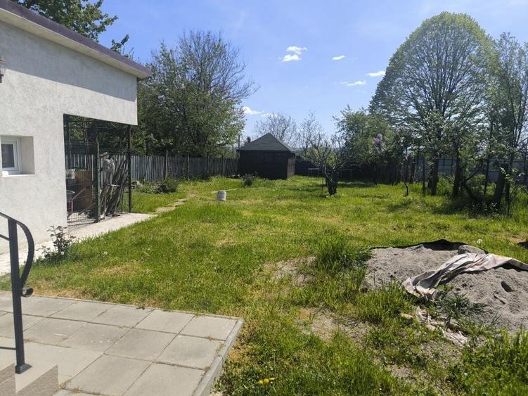 Casă cu 4 camere cu Teren 800 Mp în Unirii