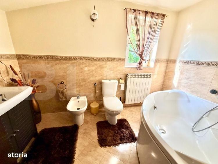 Casa 5 dormitoare, 300 mp, subsol, teren 2026 mp, zona Cetate - 8