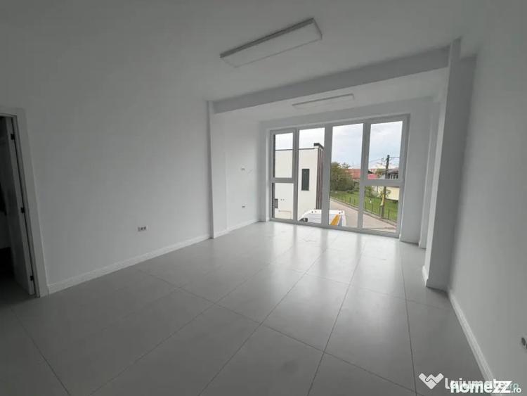 Spațiu comercial, de 30 mp, în Central