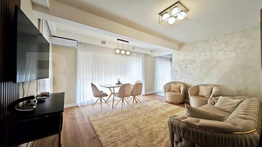 Apartament cu 3 camere decomandat, mobilat în Central