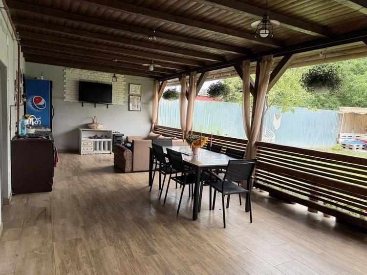 Casă cu 4 camere în Aradul Nou