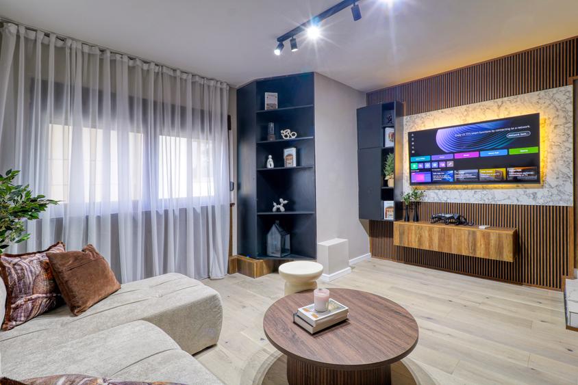Apartament cu 3 camere decomandat, mobilat în Primăverii