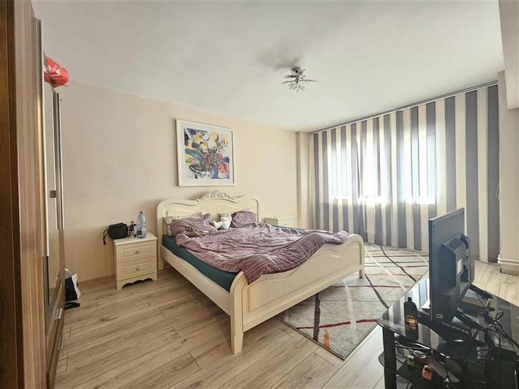 ORIZONT, 2 DECOMANDATE MOBILATE, - 2