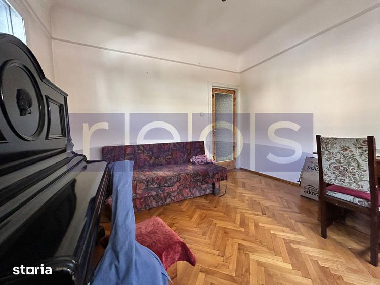 Apartament cu 4 camere decomandat în Eminescu