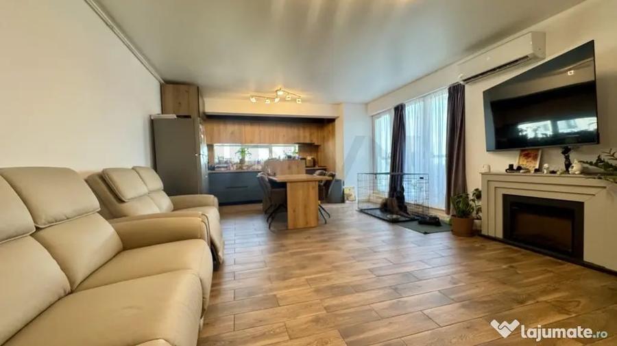 Apartament cu 4 camere semidecomandat în Viilor