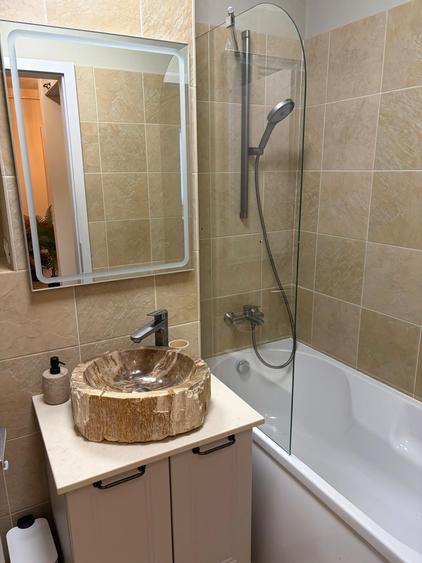 Apartament cu 3 camere decomandat în Bălcescu