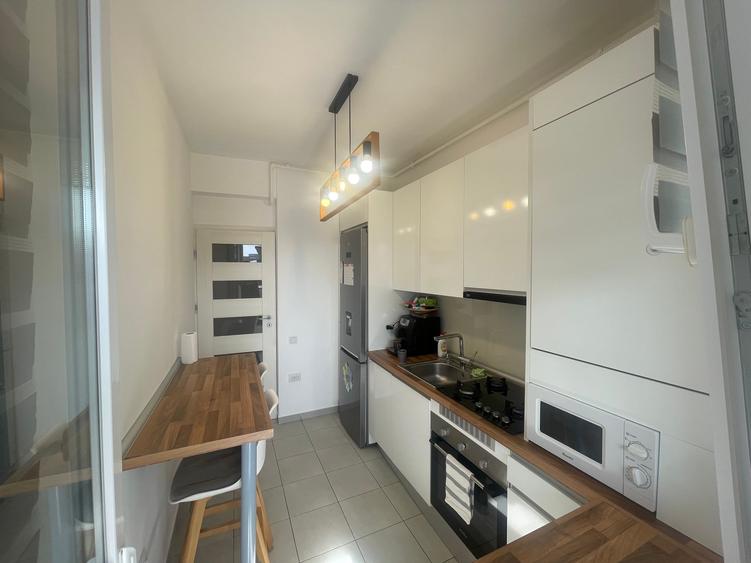 Apartament cu 2 camere decomandat în Berceni