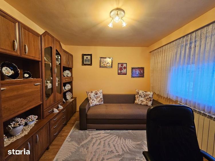 Casă cu 6 camere cu Teren 316 Mp în Titu Maiorescu