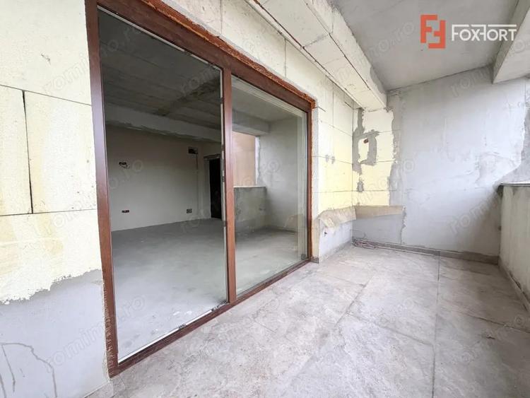 Apartament cu 4 camere decomandat în Dumbrăvița
