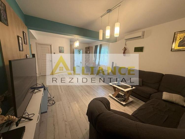 Casă individuală cu 4 camere decomandat cu Canalizare în Central