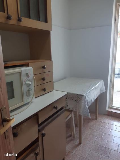 Apartament cu 2 camere decomandat în Viile Noi
