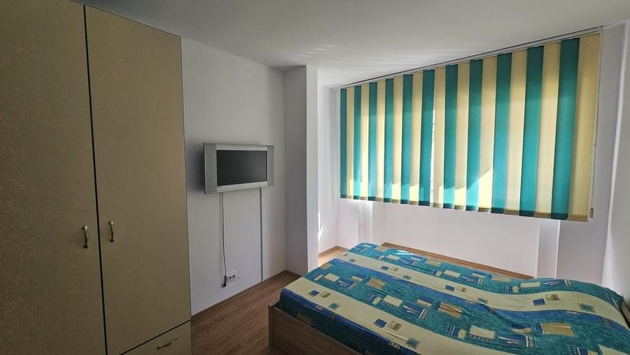 Apartament cu 4 camere semidecomandat în Nord
