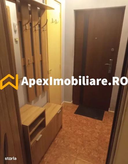 Garsonieră semidecomandată în Sala Palatului