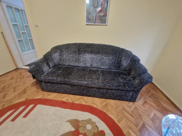 Apartament cu 2 camere nedecomandat, mobilat în P-ța Unirii