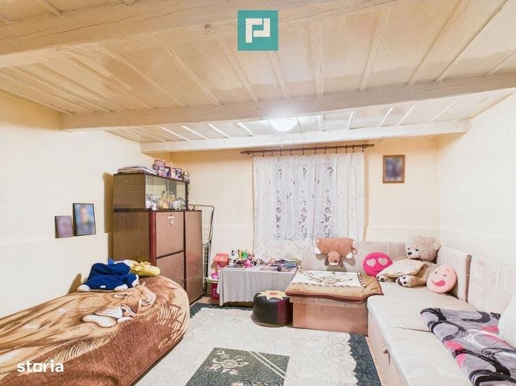 Casă cu 3 camere în Sintea Mică