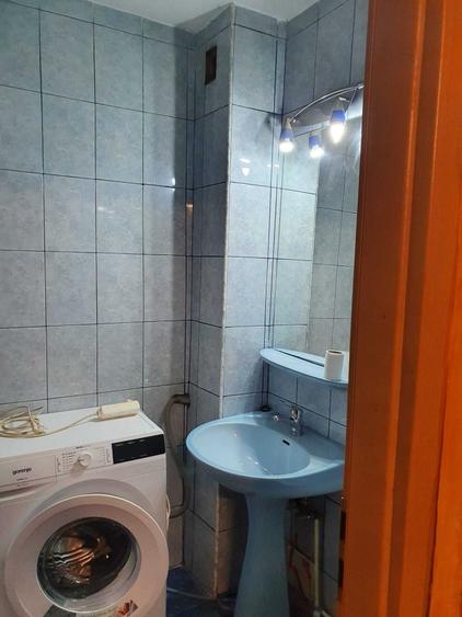 Apartament cu 3 camere decomandat în Turnișor