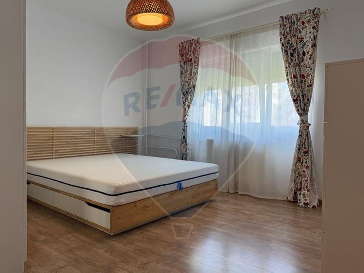 Apartament cu 2 camere decomandat, mobilat în Panduri