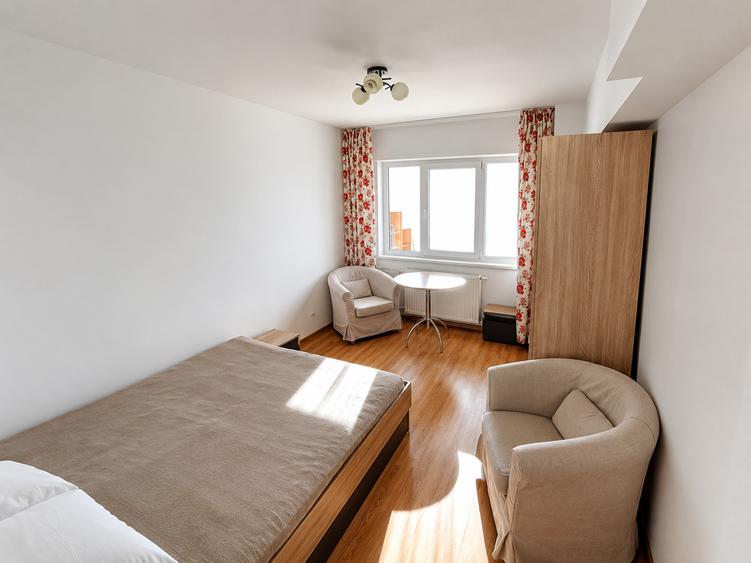 Apartament cu 2 camere decomandat în Titulescu