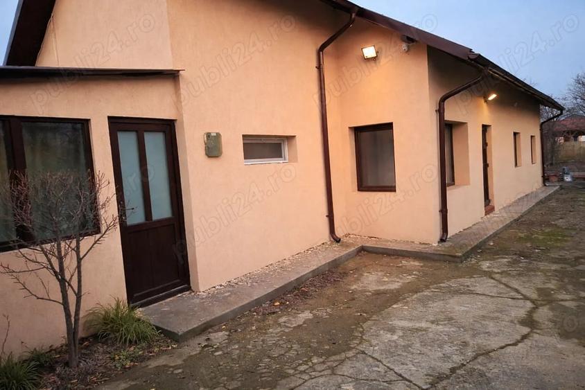 Casă cu 3 camere cu Teren 400 Mp în Glina