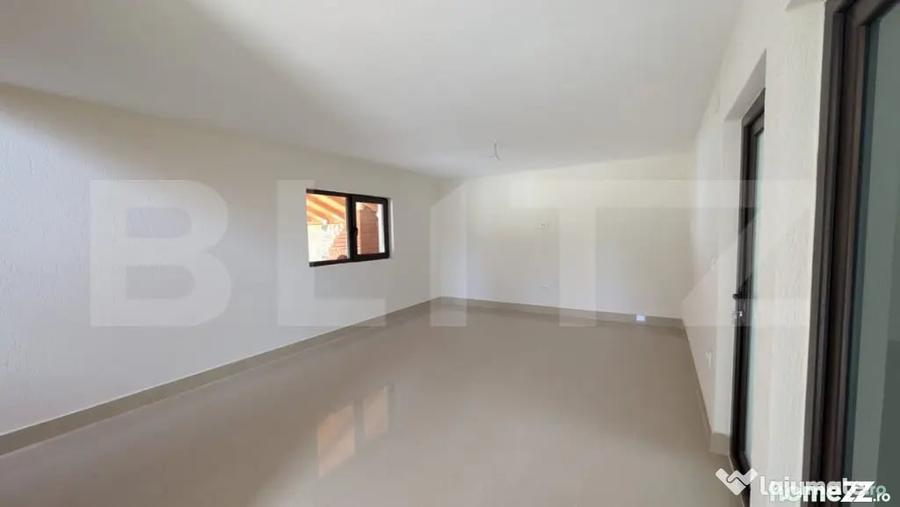 Casă cu 4 camere cu Teren 400 Mp în Lazuri