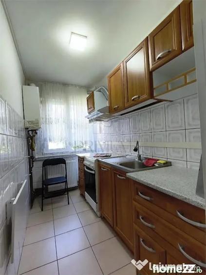 Apartament cu 2 camere semidecomandat în Girocului