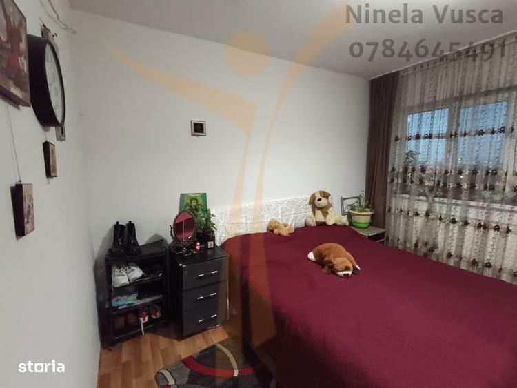 Apartament cu 3 camere decomandat, mobilat în Micro 11