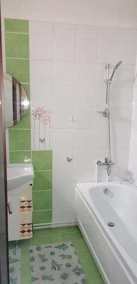 Apartament cu 3 camere decomandat în Ultracentral