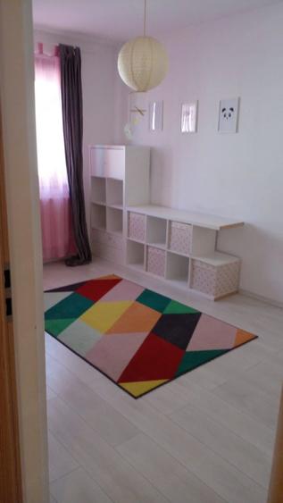 Casă cu 4 camere cu Teren 150 Mp în Central