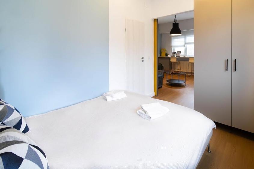 Apartament cu 2 camere semidecomandat în P-ța Romană