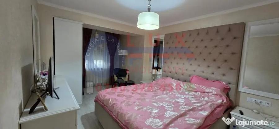 Apartament cu 3 camere decomandat în Babadag