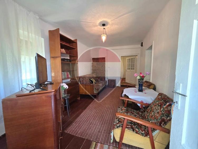 Casă cu 3 camere cu Teren 1400 Mp în Cornești (Adămuș)