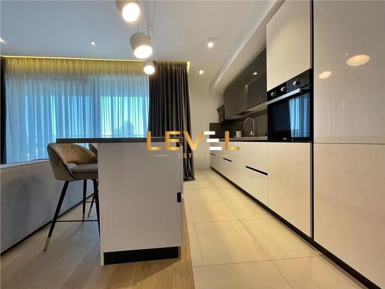 Apartament cu 4 camere decomandat, mobilat în Herăstrău
