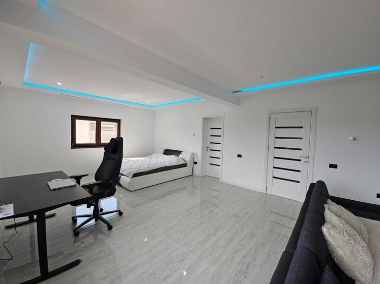 Casă cu 4 camere în Moșnița Nouă