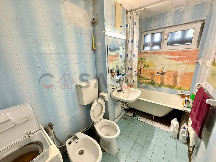 Apartament cu 4 camere semidecomandat, mobilat în Mănăștur