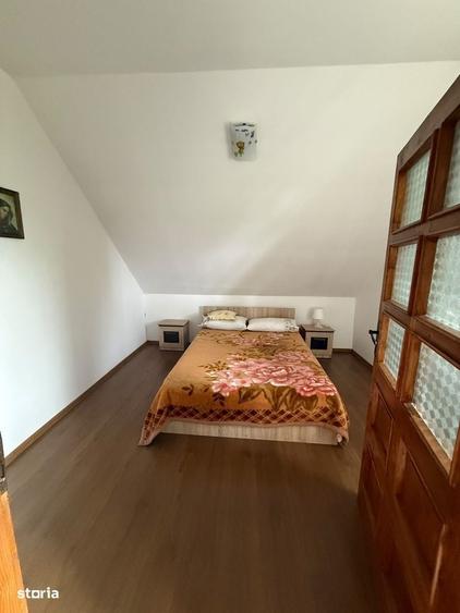 Casă cu 4 camere în Botizului