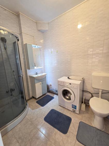 Apartament cu 2 camere semidecomandat în Banu Manta