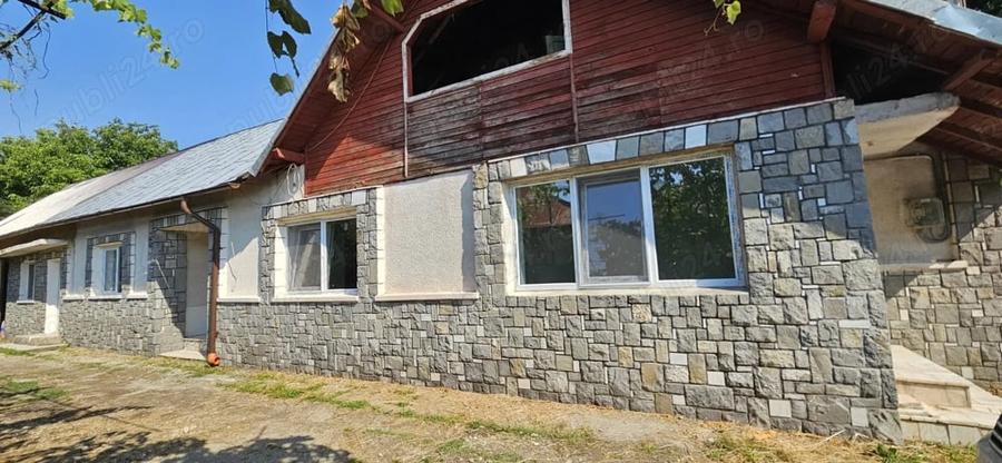 Casă cu 4 camere în Ghirdoveni
