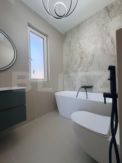 Duplex cu 4 camere cu Canalizare în Dumbrăvița