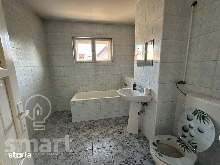 Casă cu 6 camere cu Teren 220 Mp în Gheorgheni