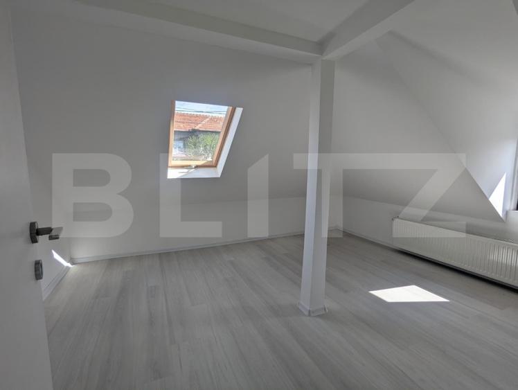 Duplex cu 4 camere cu Canalizare în Iris