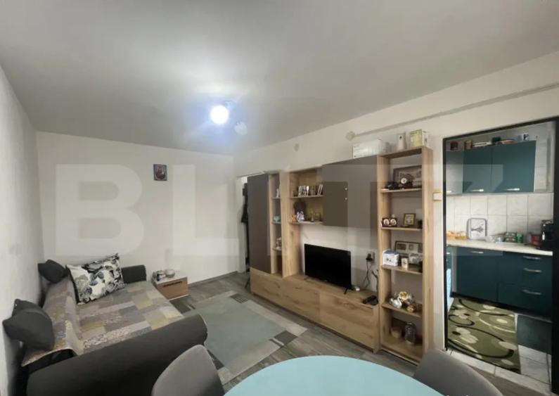 Apartament cu 2 camere nedecomandat în Dâmbu Pietros