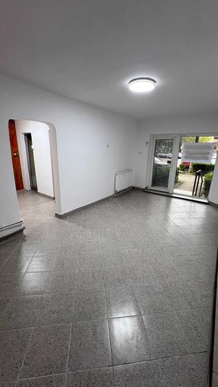 Spațiu comercial, de 34 mp, în Micro 6