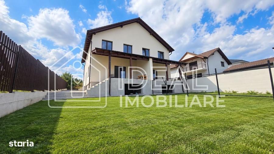 Casă cu 4 camere cu Teren 250 Mp în Central