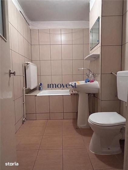 Apartament cu 3 camere în Micro 17