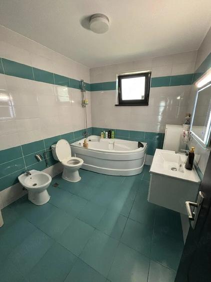 Casă cu Teren 550 Mp în Central