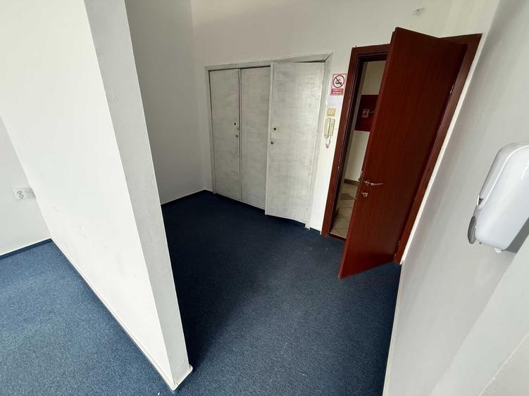 Spațiu comercial, de 40 mp, în Central