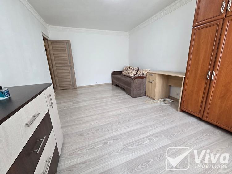 Apartament cu 2 camere decomandat în Nicolina