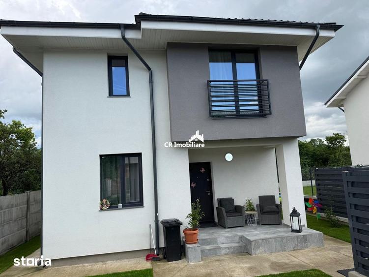 Casă cu 4 camere cu Teren 301 Mp în Ferme
