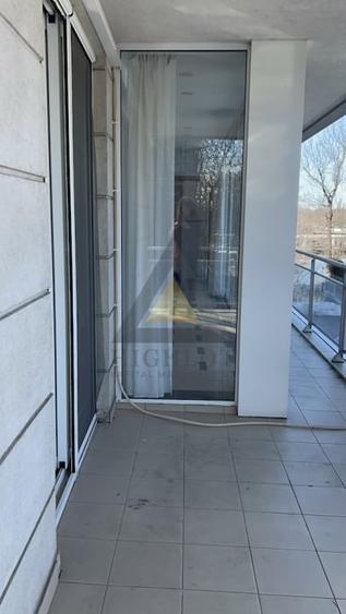 Apartament cu 4 camere decomandat în Primăverii